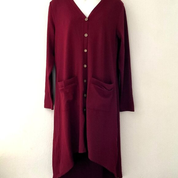 BURGUNDY HIGH LOW BUTTON-DOWN CARDIGAN DUSTER - Picture 3 of 8